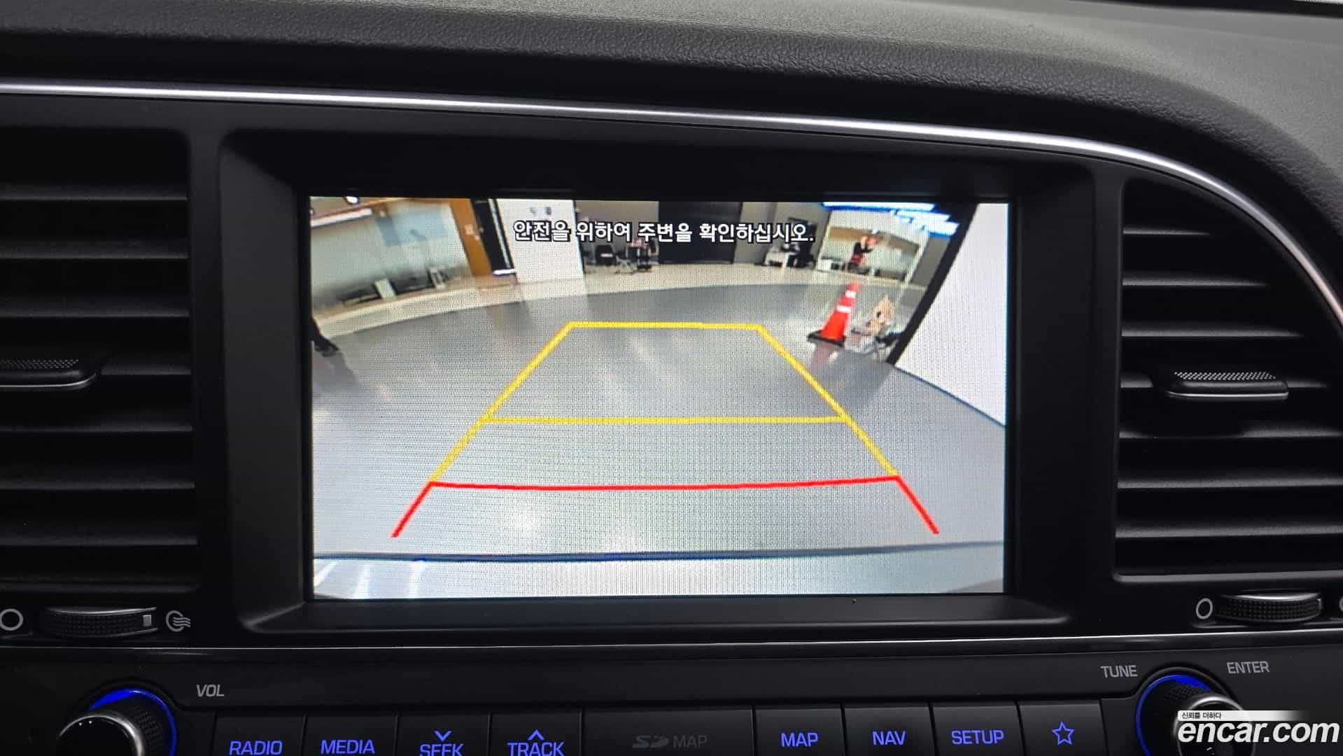 AVANTE Hyundai 2018.5-OPTION-019