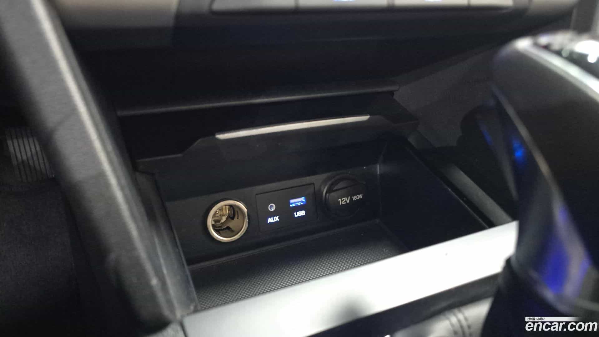 AVANTE Hyundai 2018.5-OPTION-022