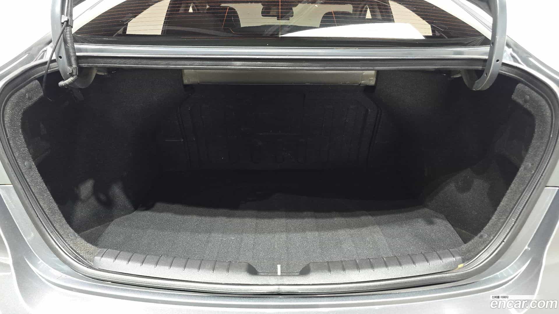 AVANTE Hyundai 2018.5-OPTION-024