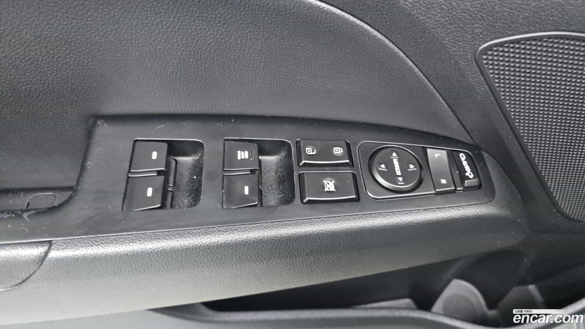 AVANTE Hyundai 2018.5-OPTION-042