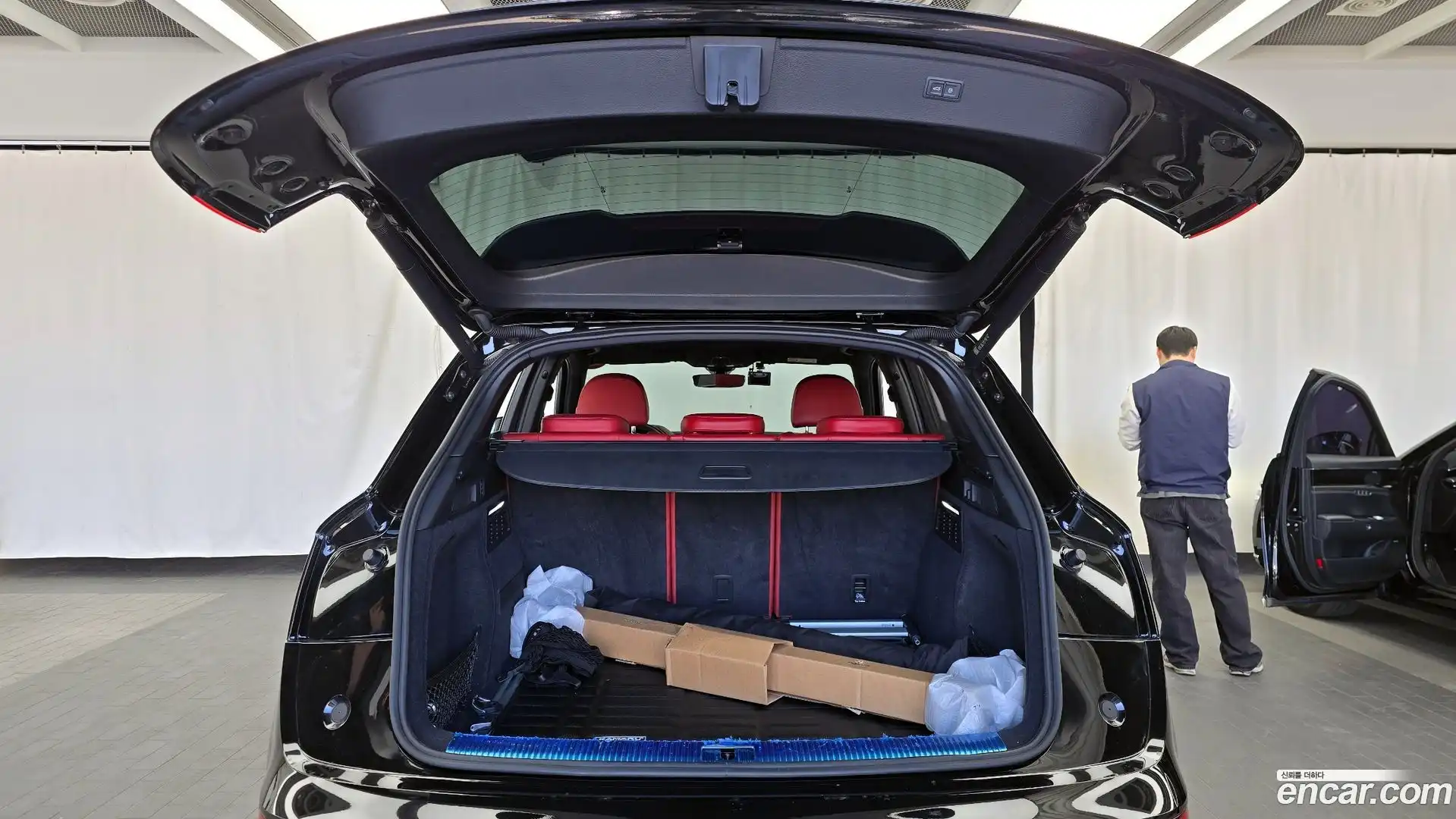 SQ5 Audi 2023.11-OPTION-024