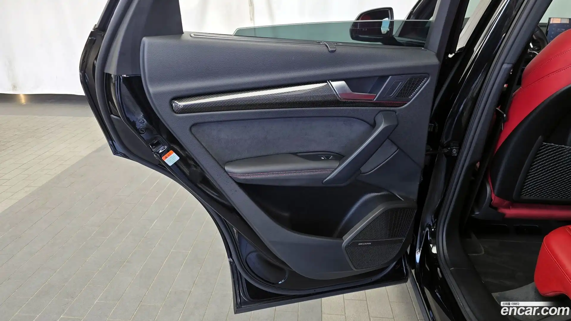SQ5 Audi 2023.11-INNER-035