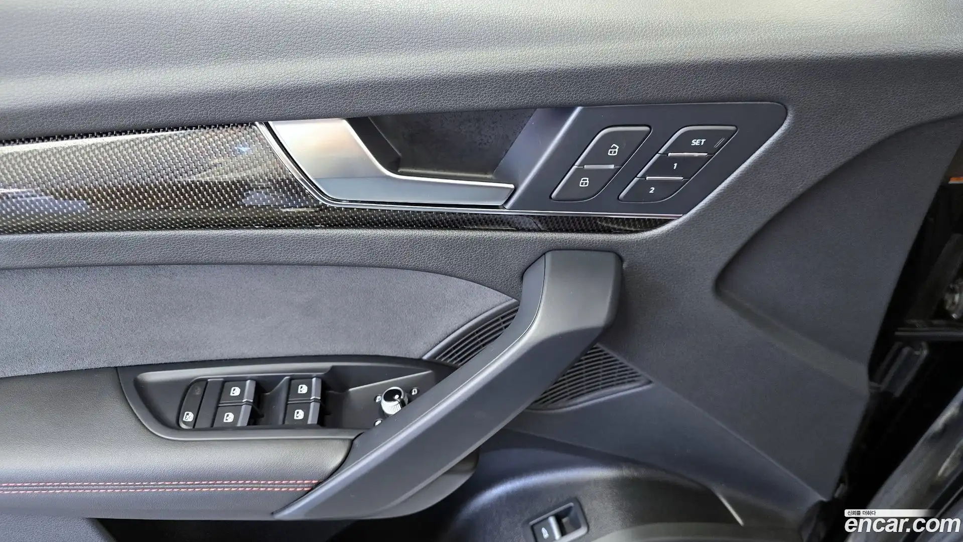SQ5 Audi 2023.11-OPTION-043