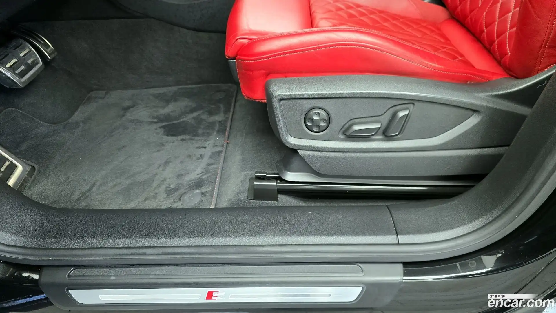 SQ5 Audi 2023.11-OPTION-045