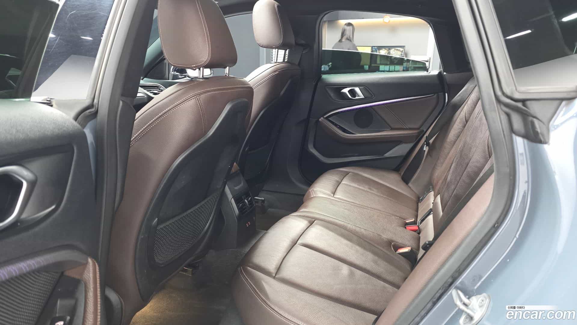 2-Series BMW 2021.2-INNER-036