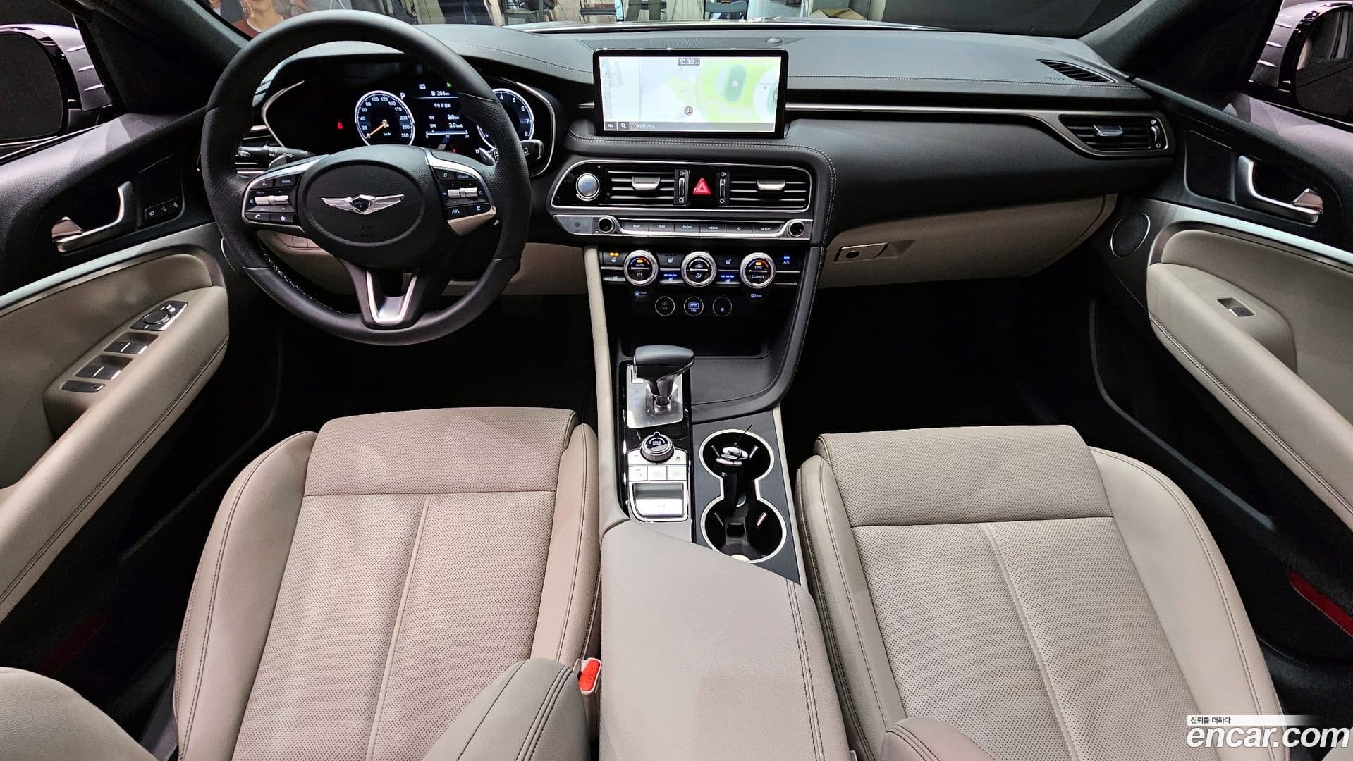 Main__Slider__Photo:G70 Genesis 2022.9-6