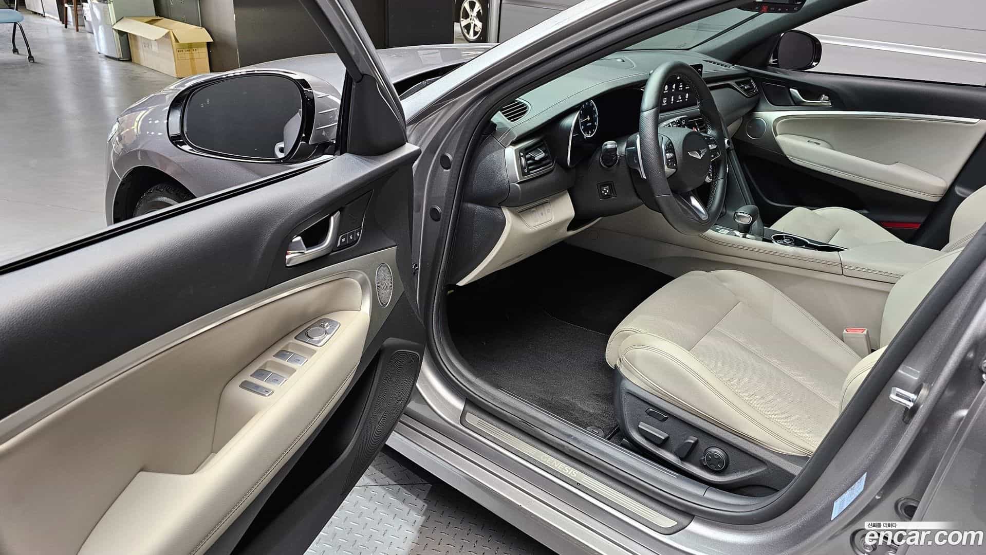 G70 Genesis 2022.9-INNER-010