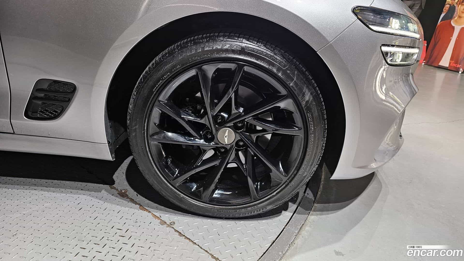 G70 Genesis 2022.9-OUTER-031