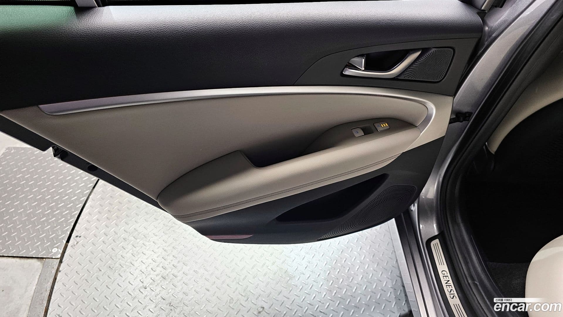 Main__Slider__Photo:G70 Genesis 2022.9-24