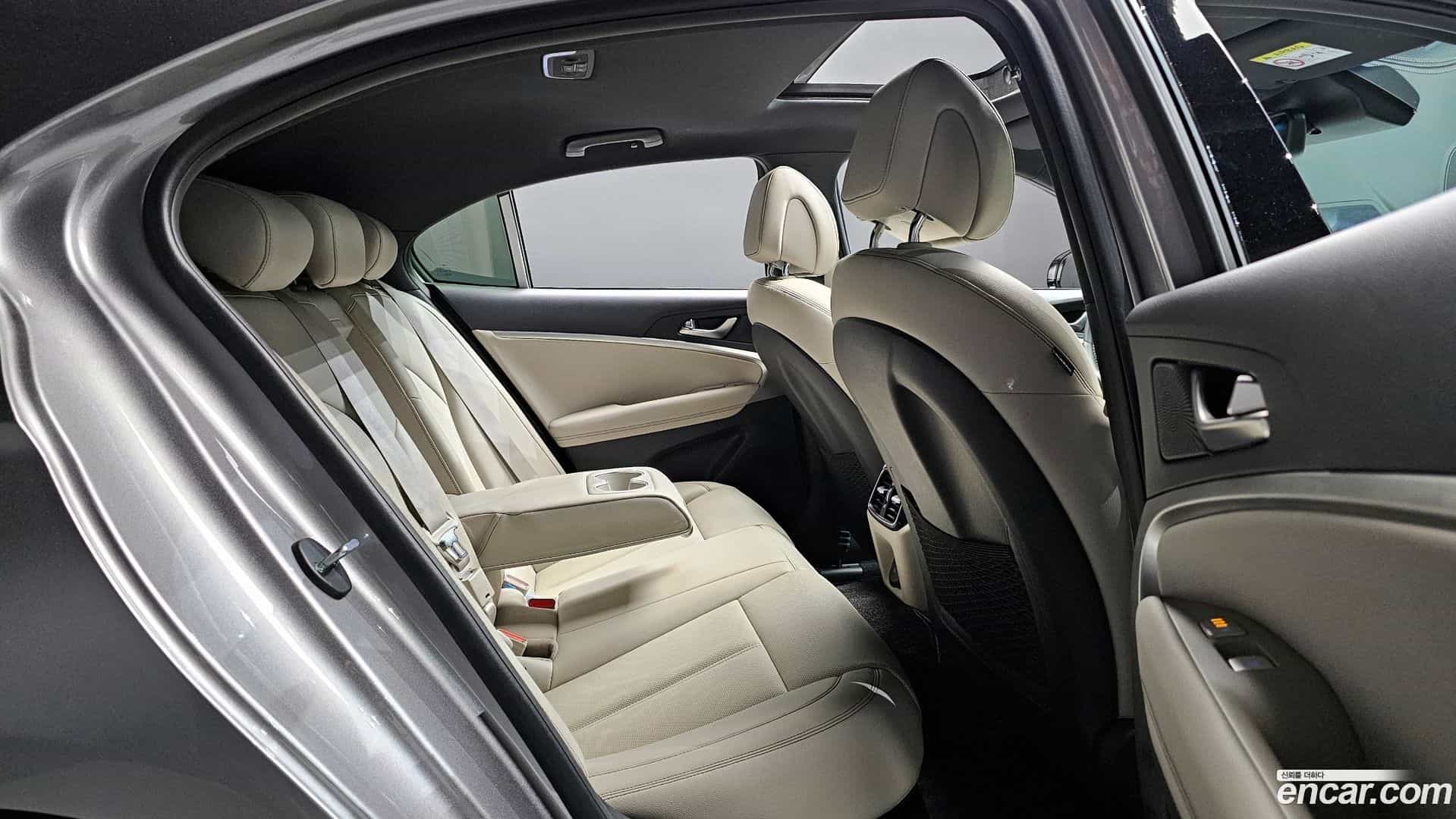 G70 Genesis 2022.9-INNER-036