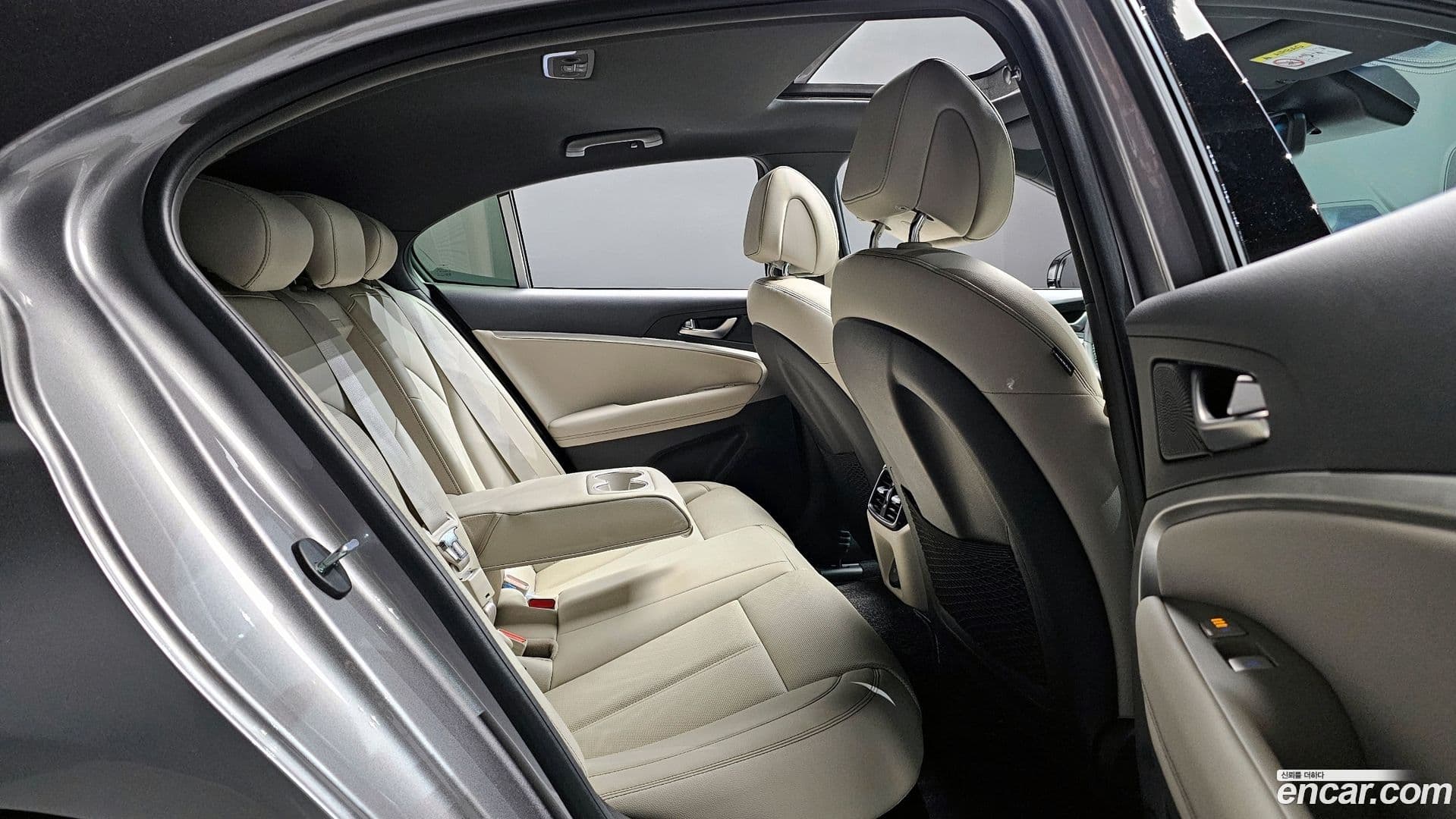 Main__Slider__Photo:G70 Genesis 2022.9-25