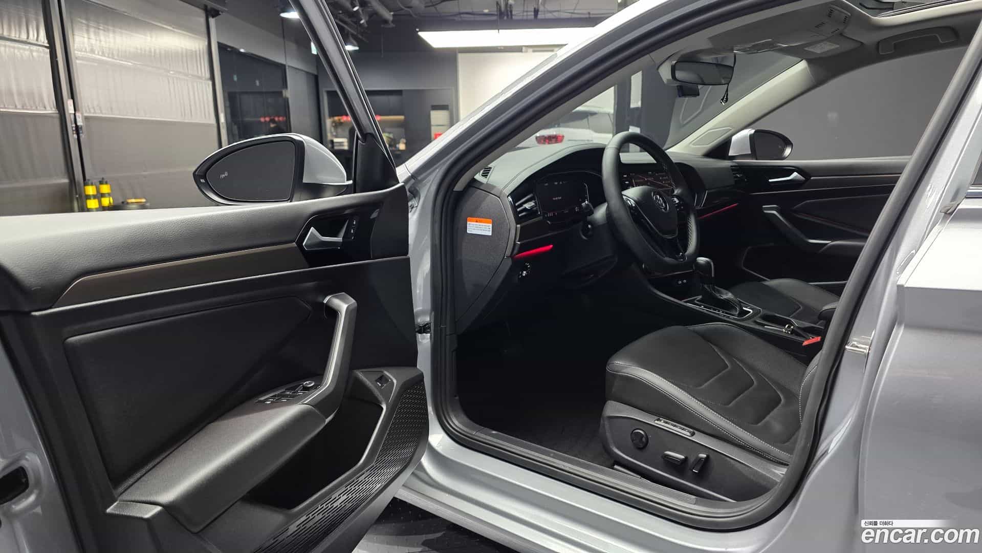 Jetta Volkswagen 2021.2-INNER-010