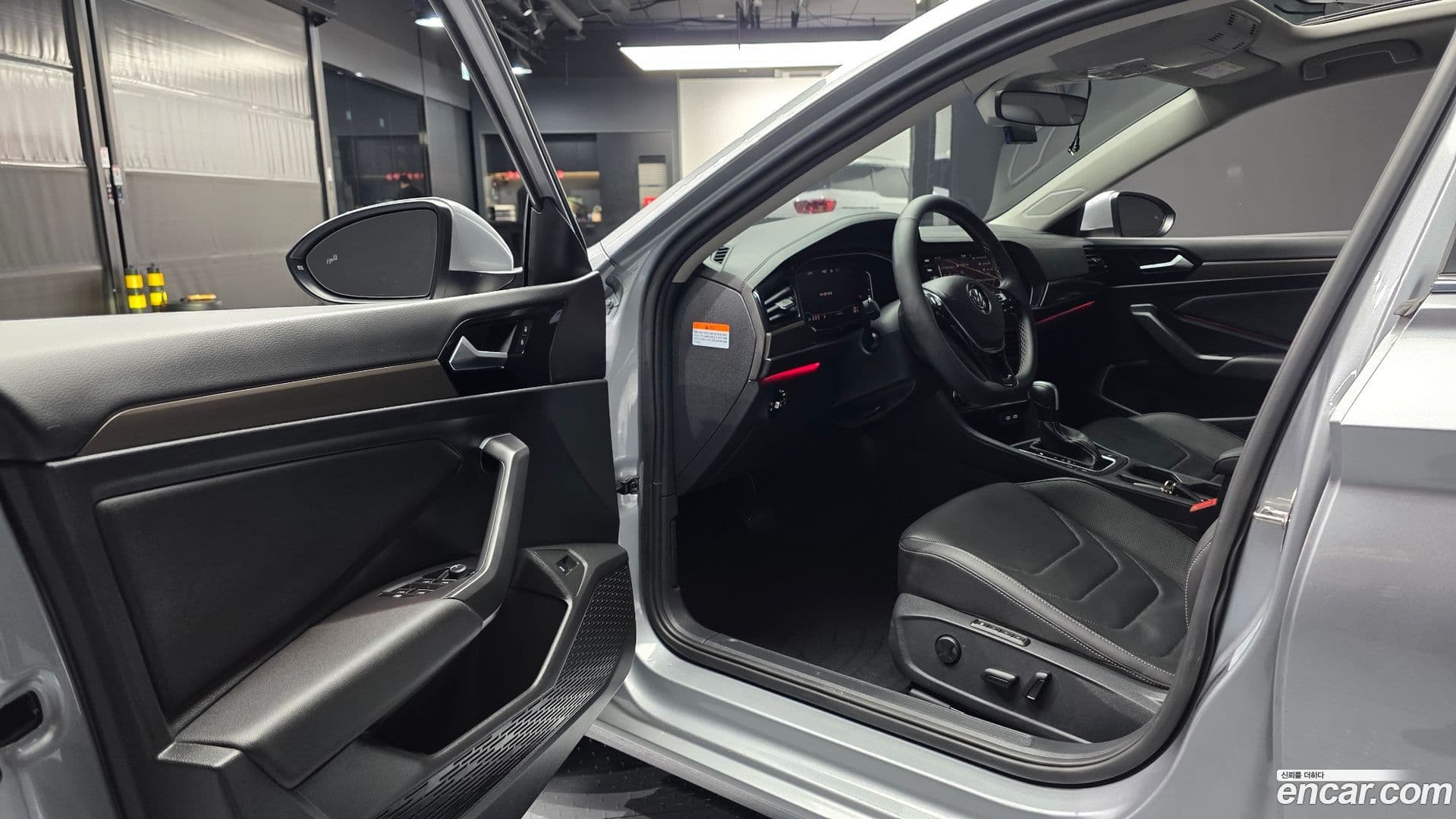 Main__Slider__Photo:Jetta Volkswagen 2021.2-9