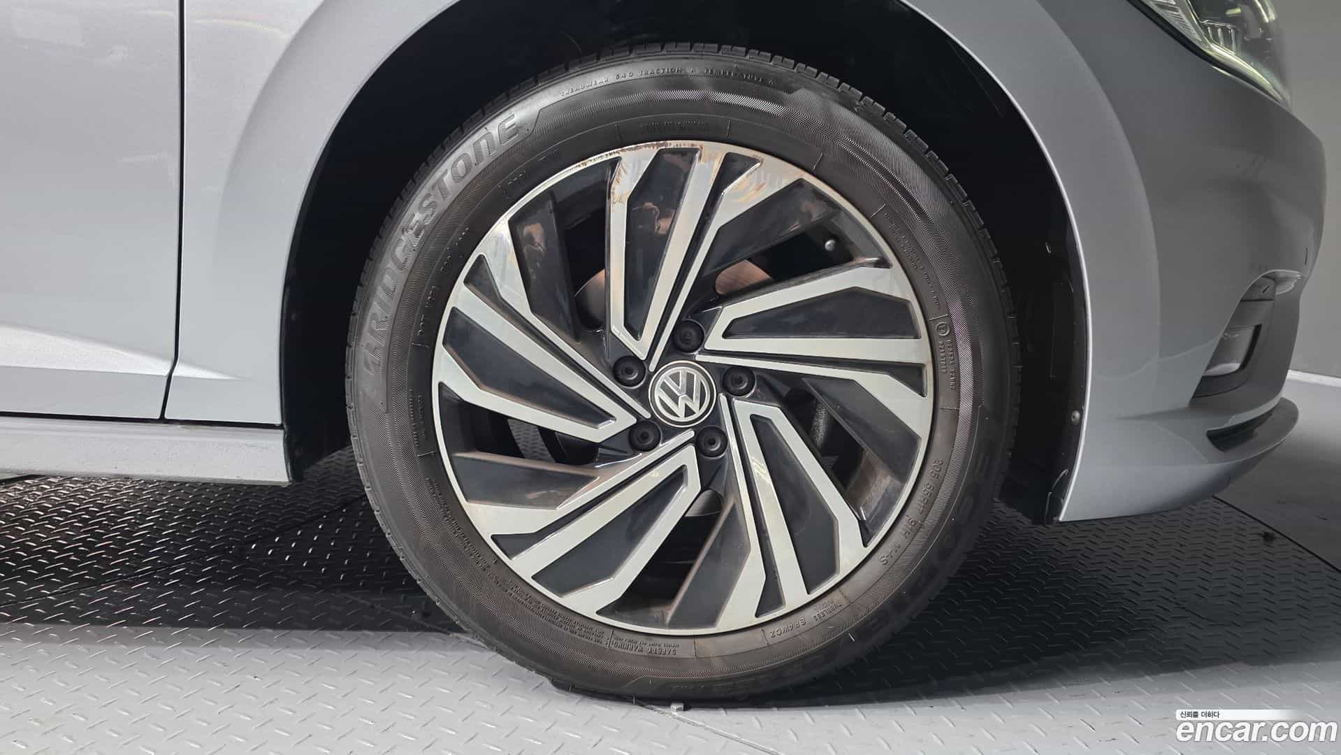 Jetta Volkswagen 2021.2-OUTER-031