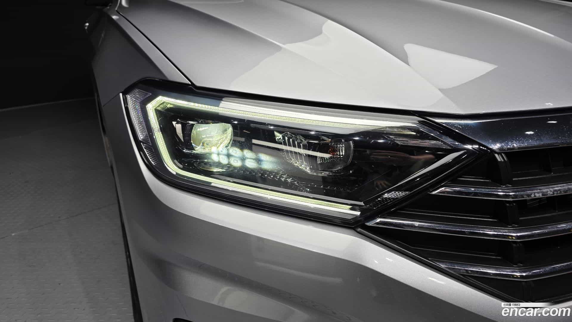 Jetta Volkswagen 2021.2-OUTER-032