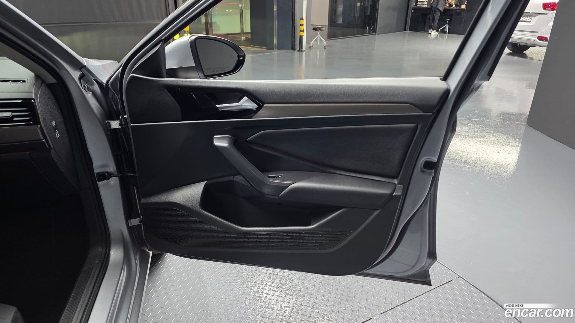 Main__Slider__Photo:Jetta Volkswagen 2021.2-23