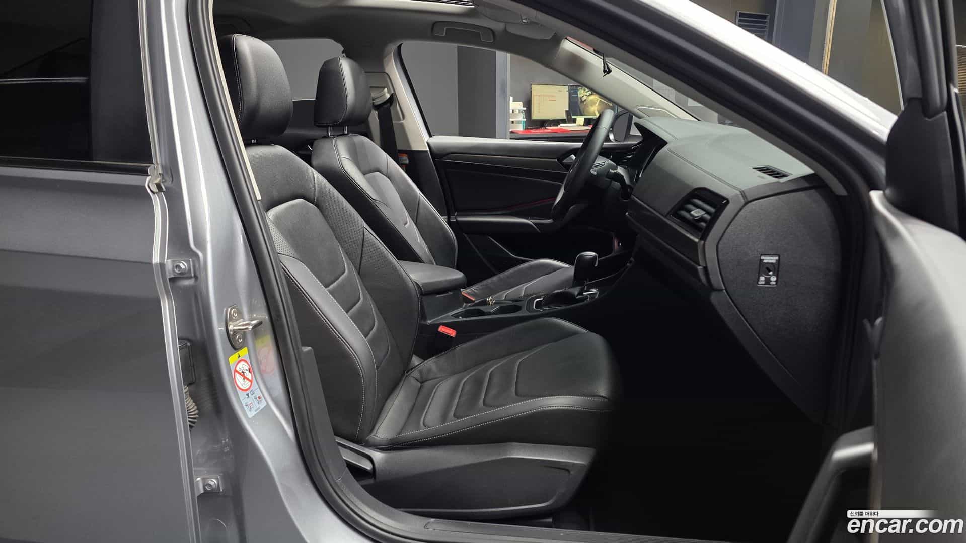 Jetta Volkswagen 2021.2-INNER-036
