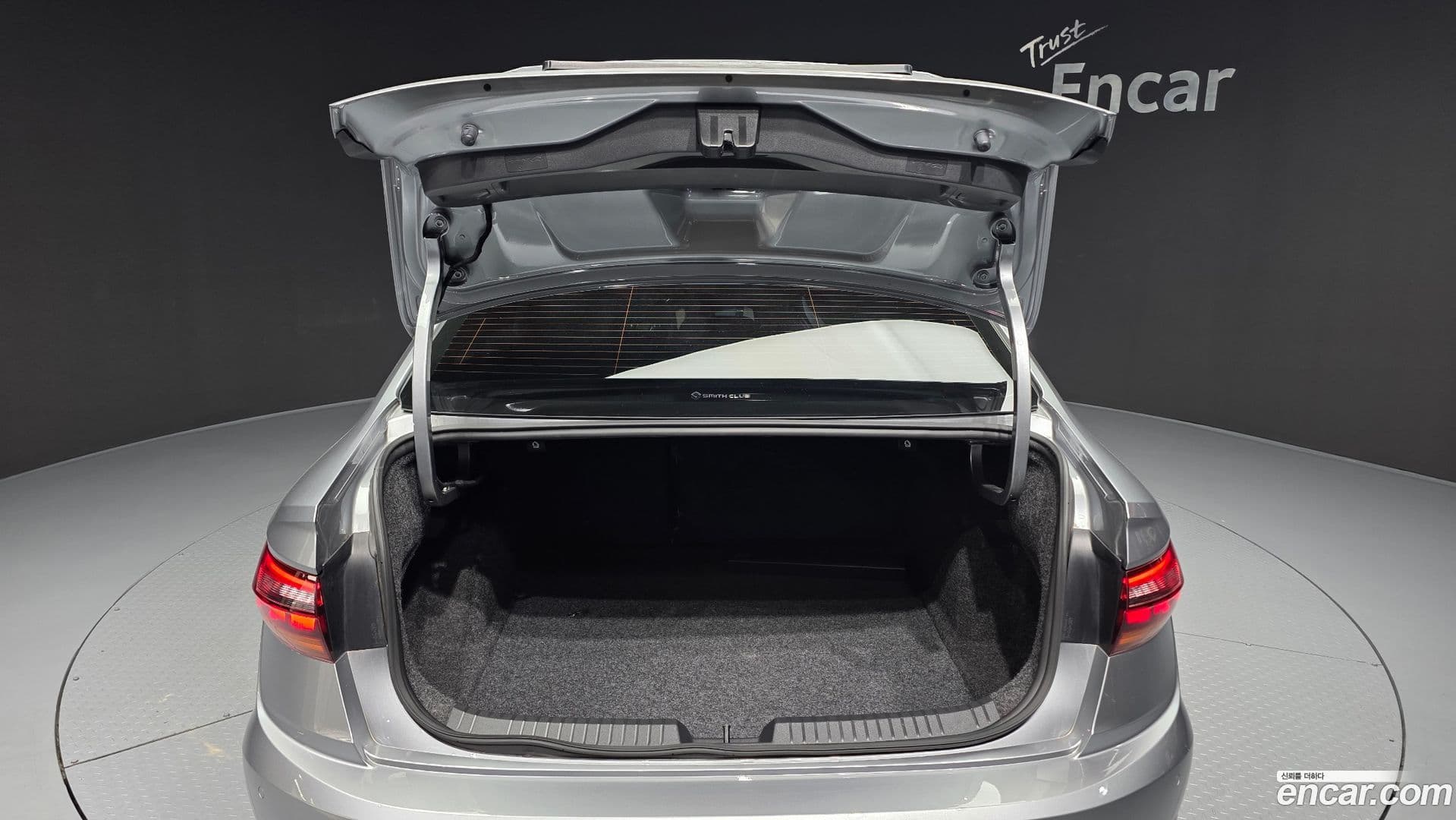 Main__Slider__Photo:Jetta Volkswagen 2021.2-26