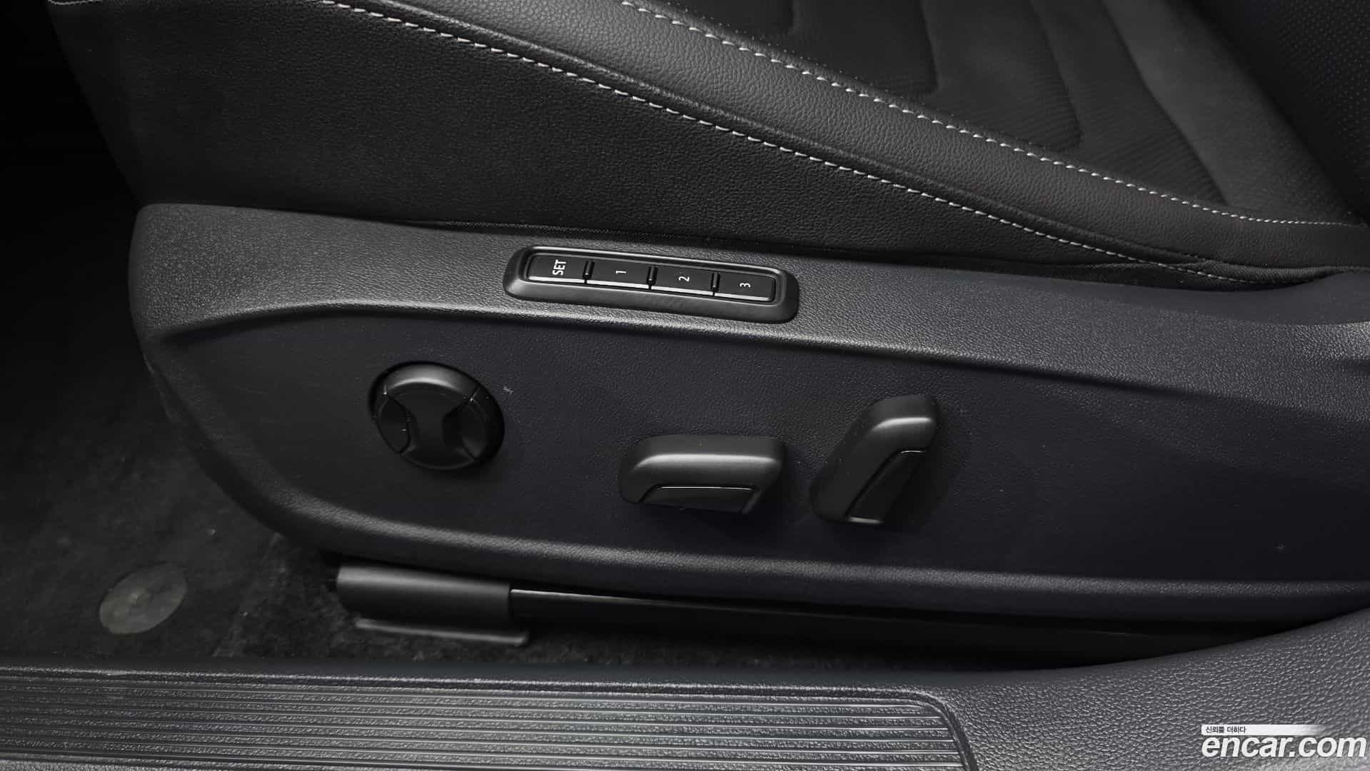 Jetta Volkswagen 2021.2-OPTION-044
