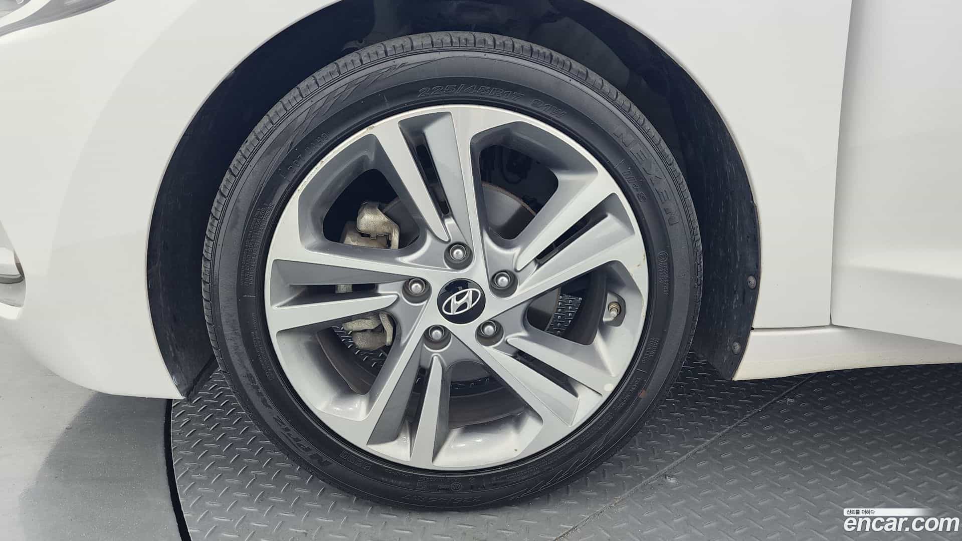 AVANTE Hyundai 2018.8-OUTER-005