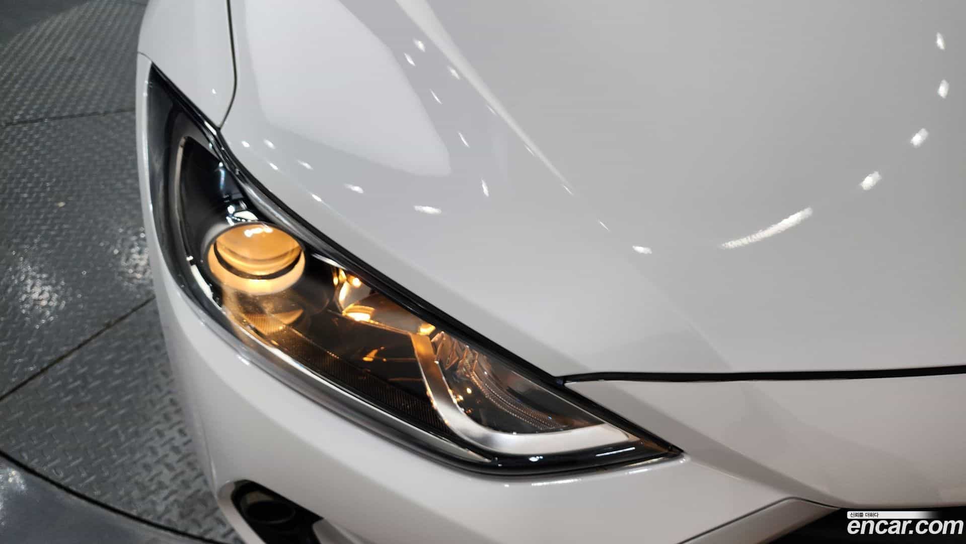 AVANTE Hyundai 2018.8-OUTER-032