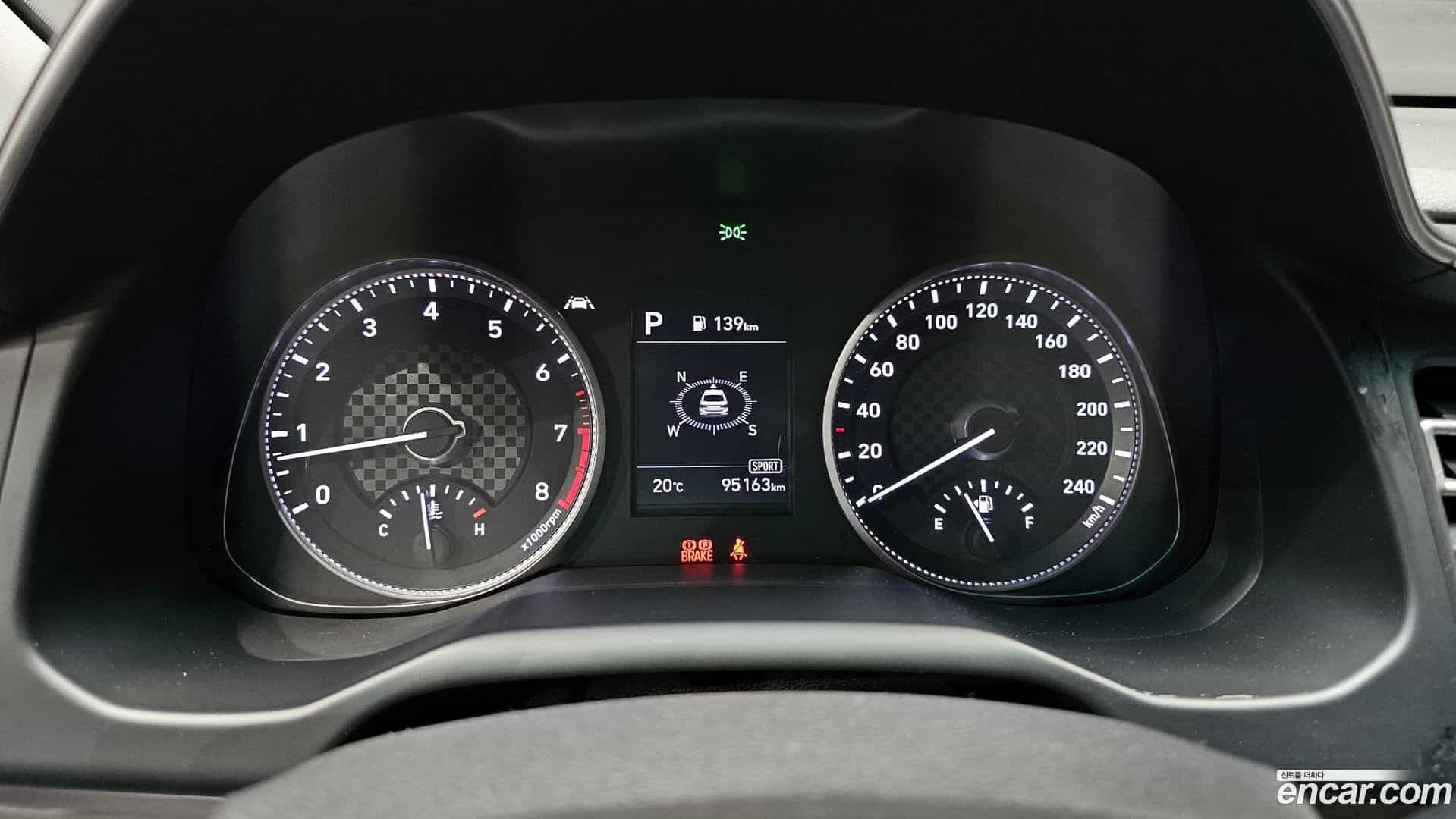 AVANTE Hyundai 2019.11-INNER-008