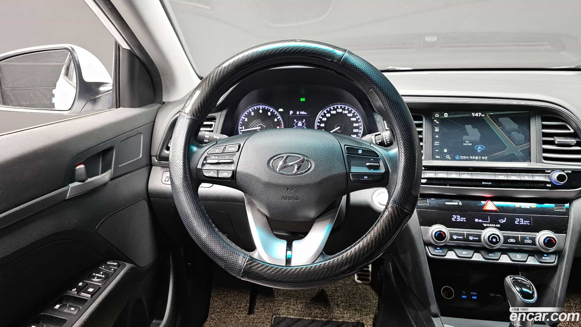 AVANTE Hyundai 2019.11-OPTION-017