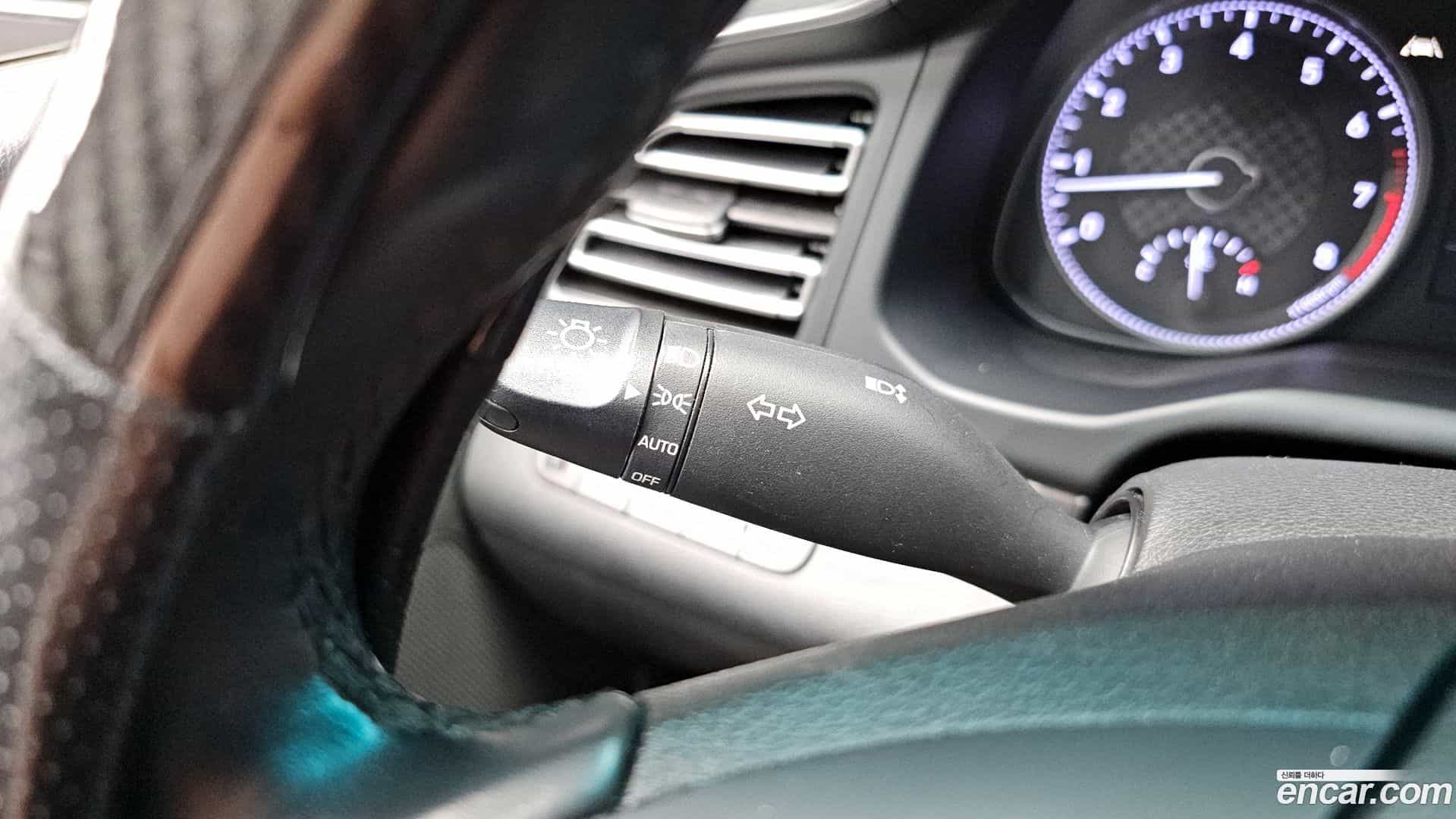 AVANTE Hyundai 2019.11-OPTION-022