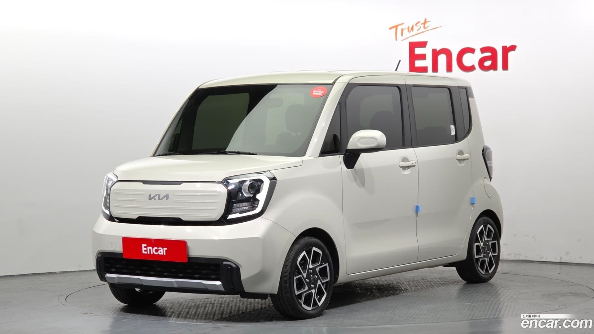 Main__Slider__Photo:RAY Kia 2024.2-0