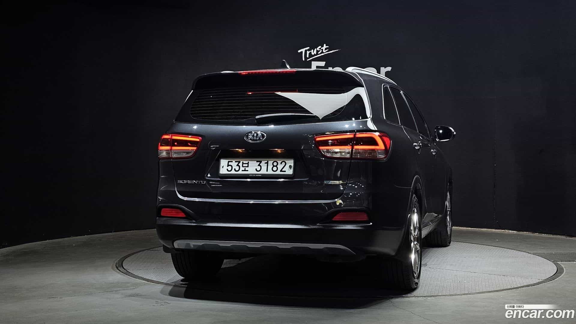 Sorento Kia 2017.6-OUTER-004