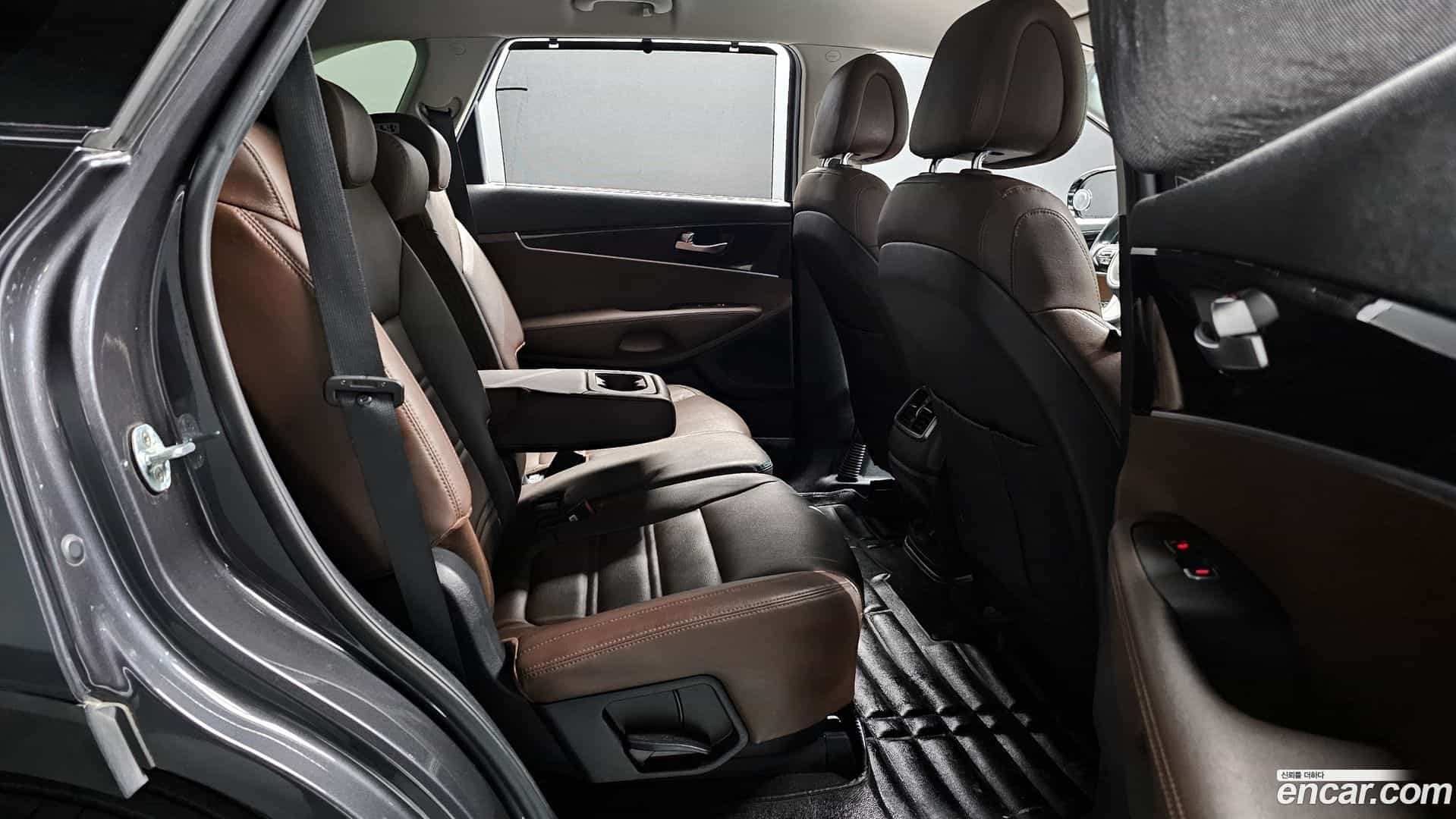 Sorento Kia 2017.6-OPTION-015
