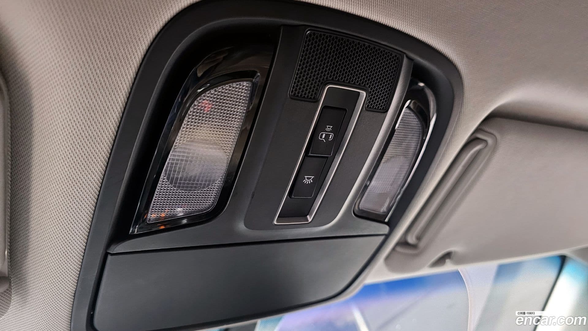 Main__Slider__Photo:Sorento Kia 2017.6-28