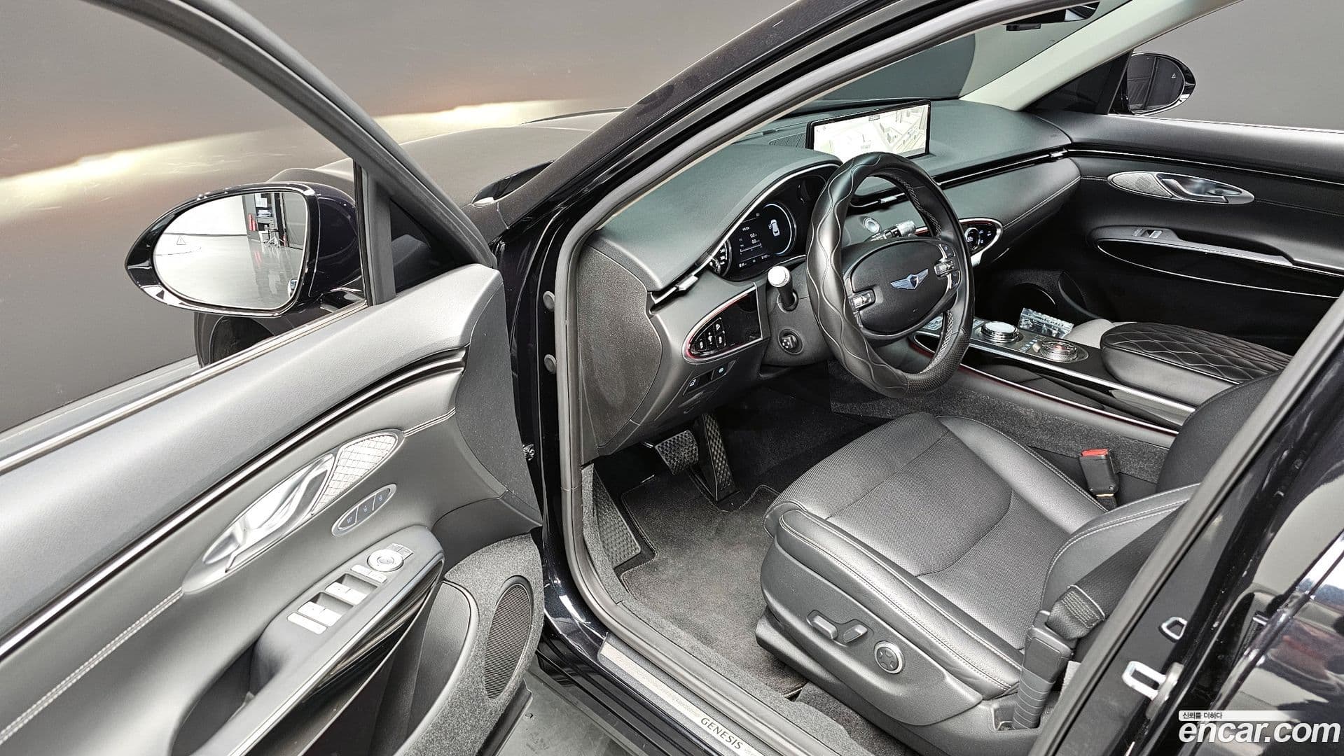 Main__Slider__Photo:GV70 Genesis 2021.3-11