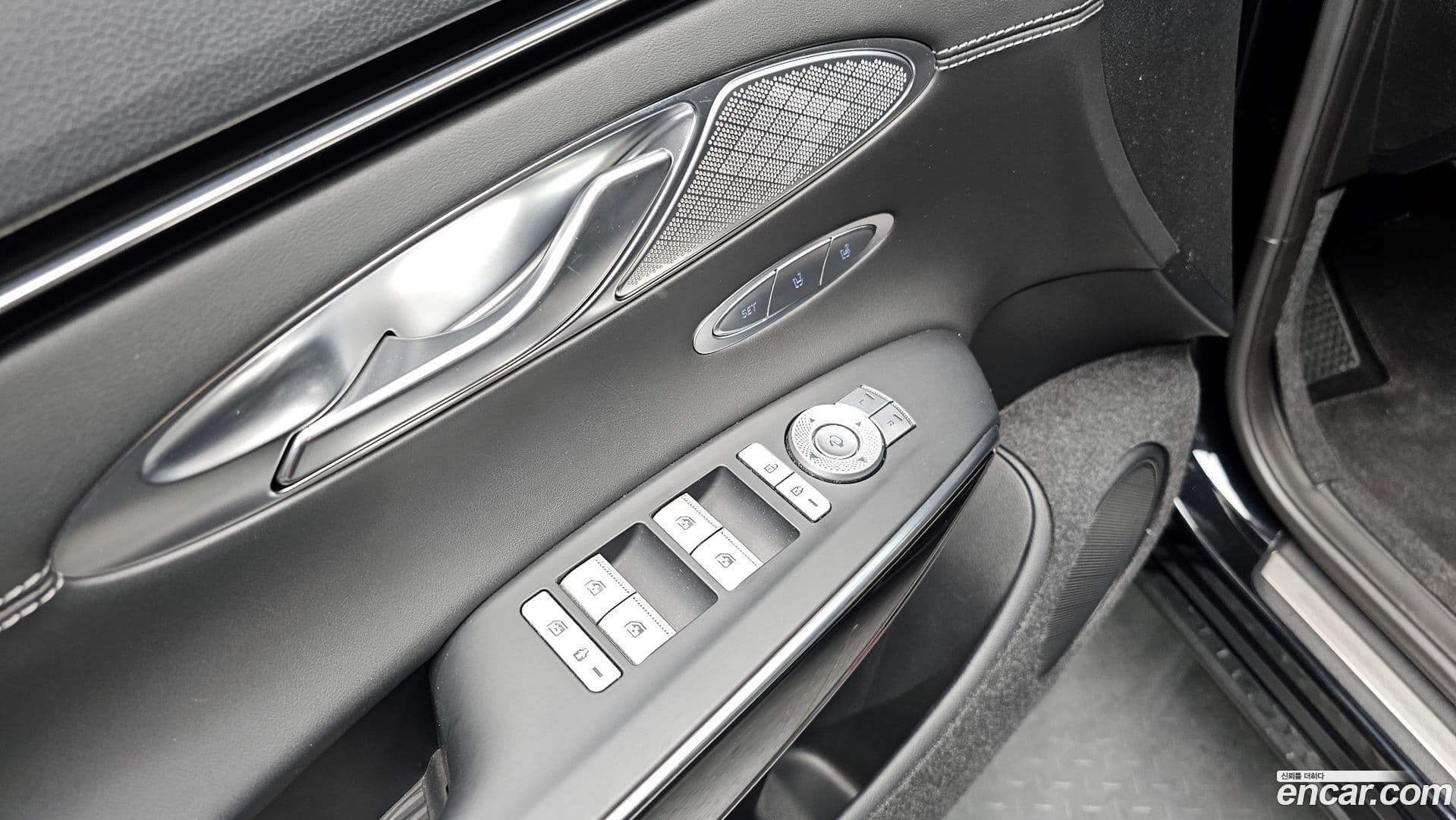 Main__Slider__Photo:GV70 Genesis 2021.3-16
