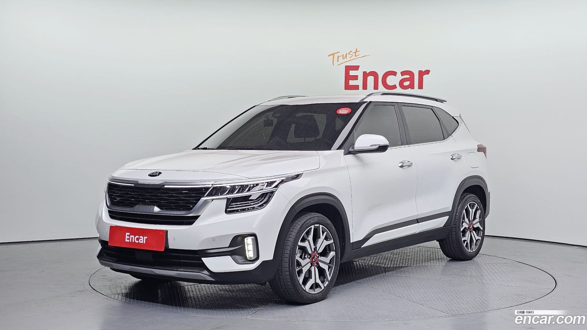 Main__Slider__Photo:Seltos Kia 2021.1-0