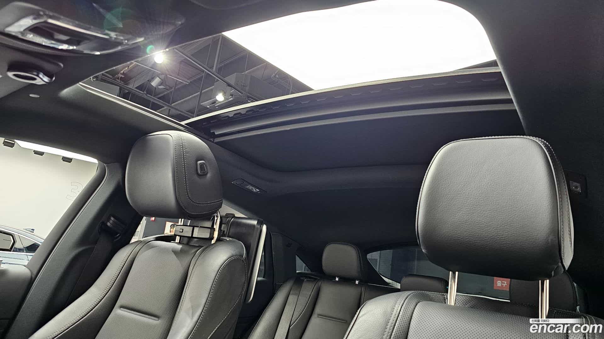 GLE-Class Mercedes-Benz 2022.11-OPTION-019