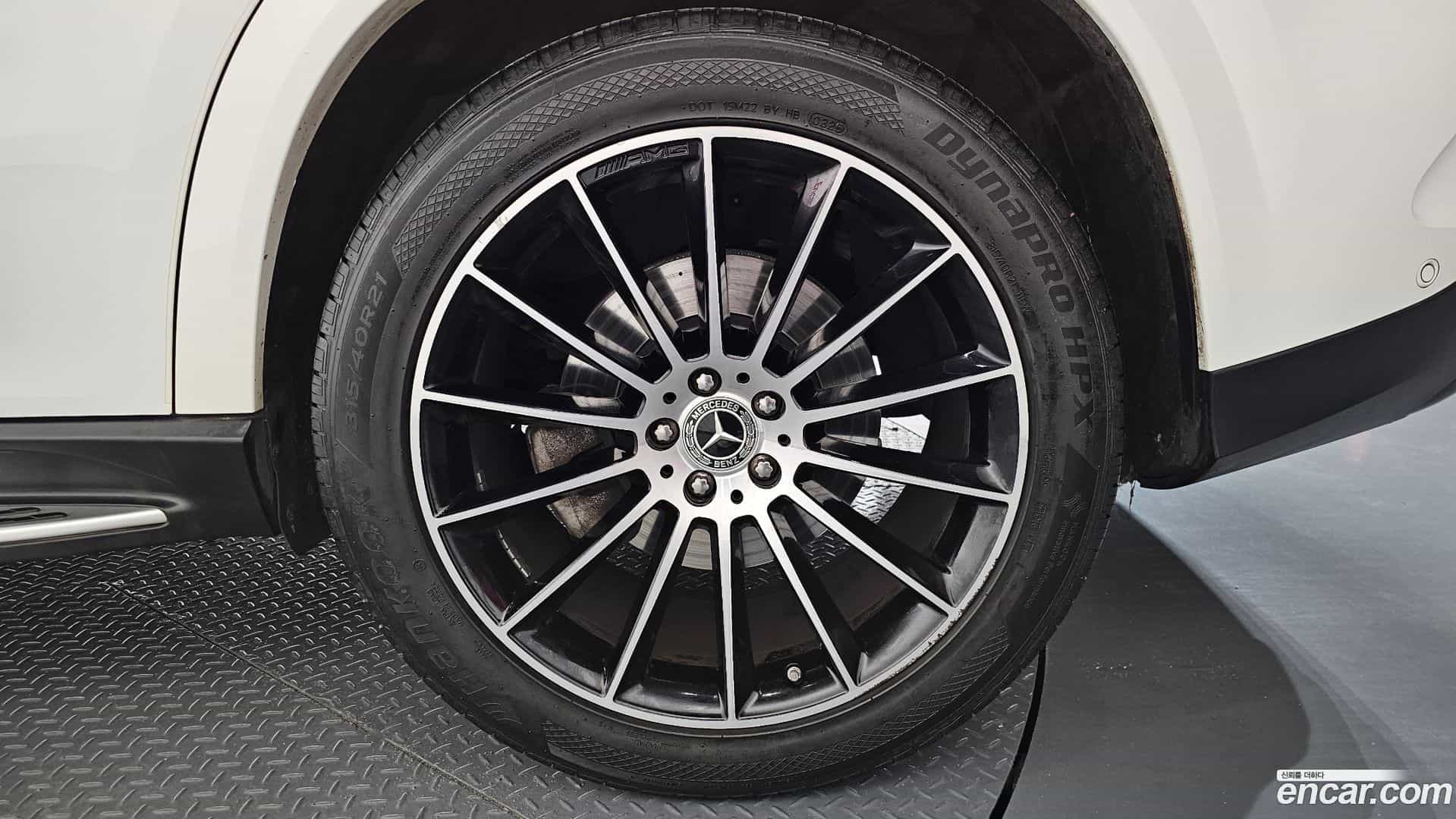 GLE-Class Mercedes-Benz 2022.11-OUTER-031