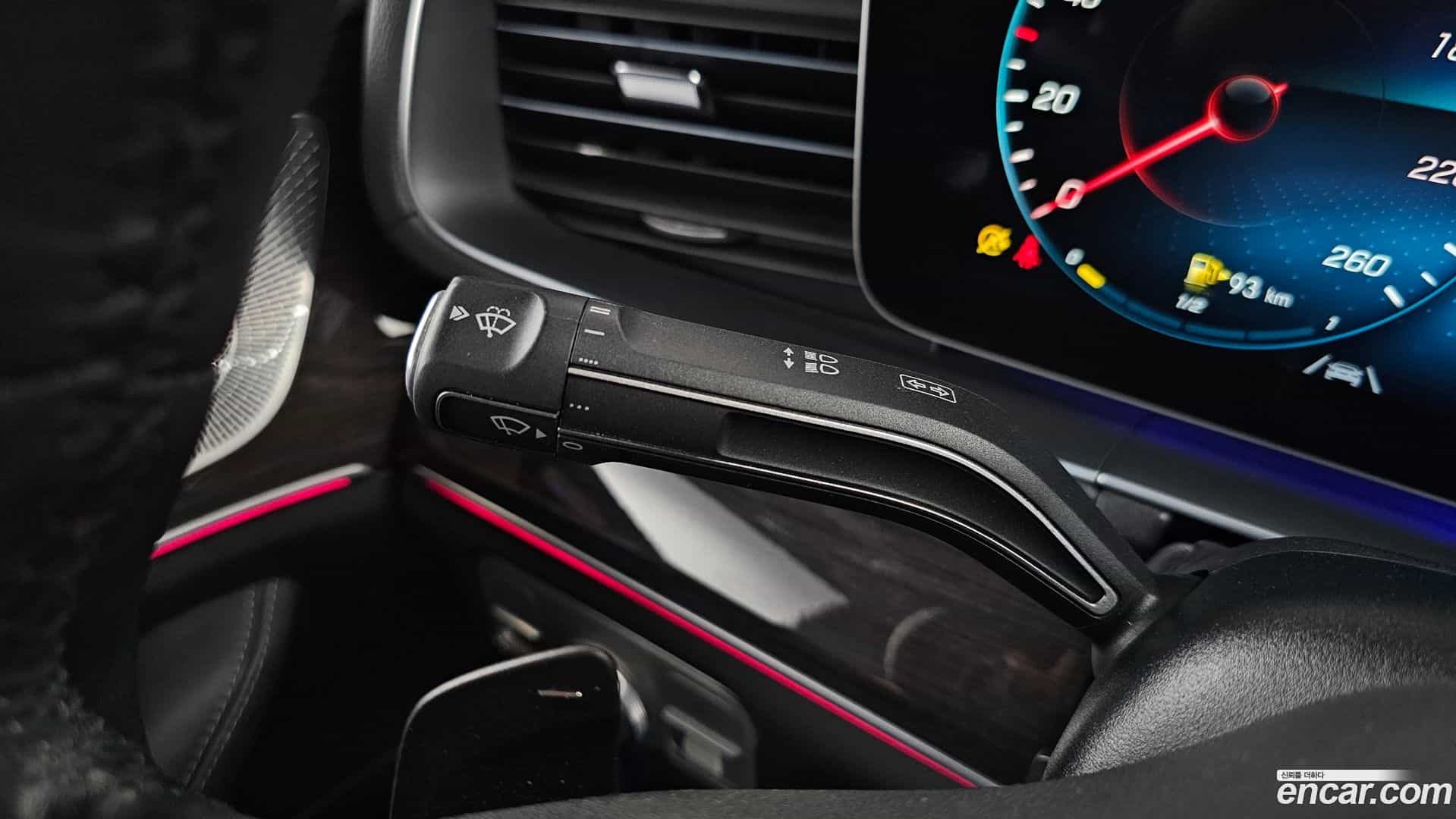 GLE-Class Mercedes-Benz 2022.11-OPTION-054