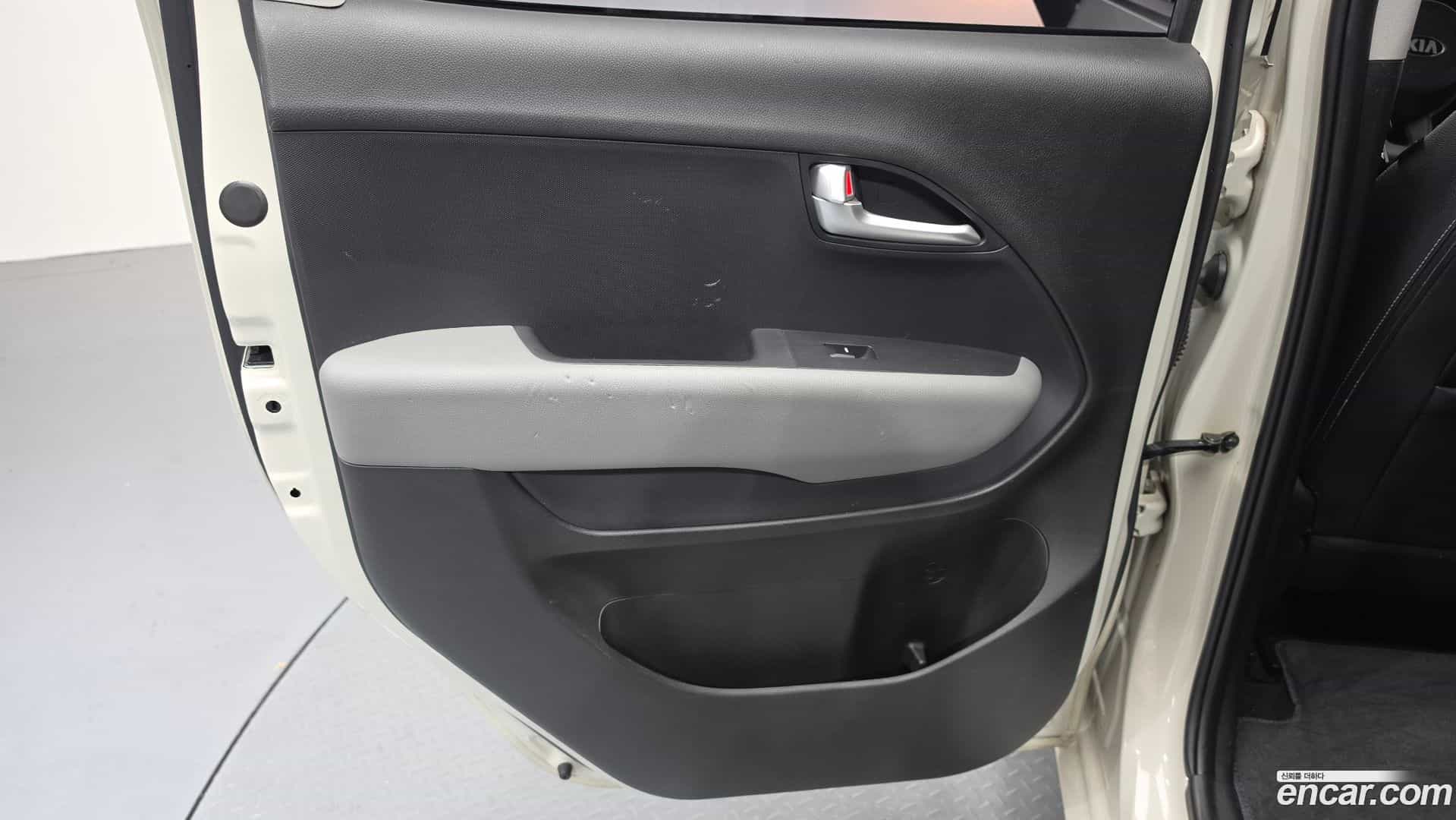 RAY Kia 2021.1-INNER-035