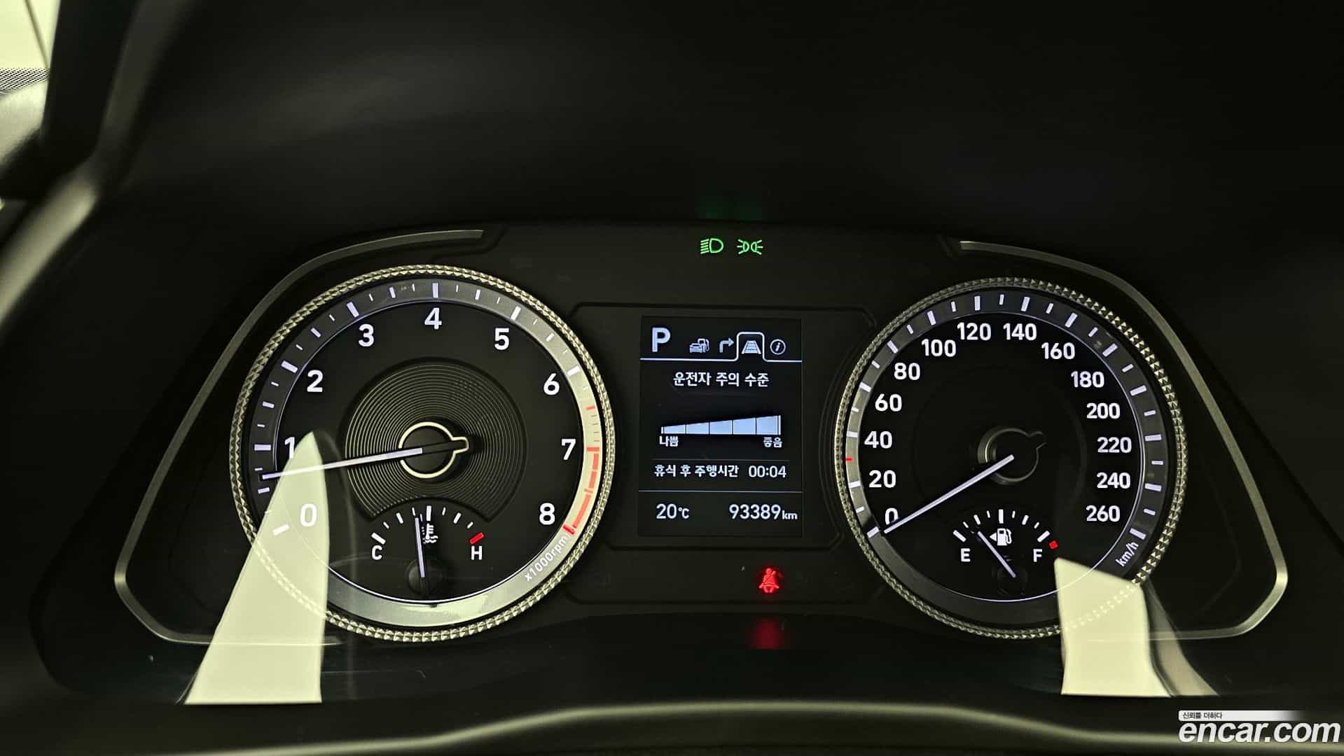 Sonata Hyundai 2019.4-INNER-008