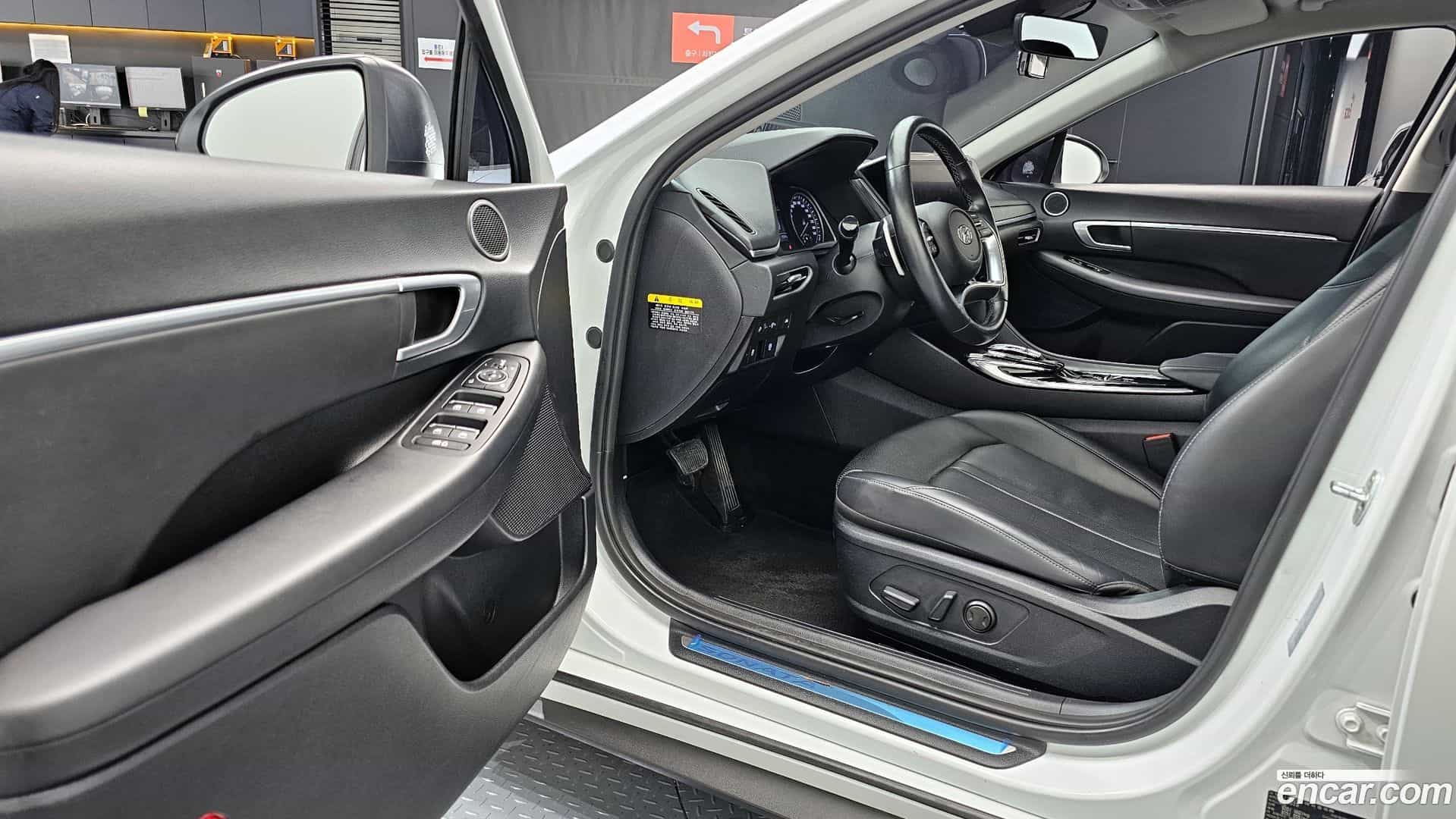 Sonata Hyundai 2019.4-INNER-010