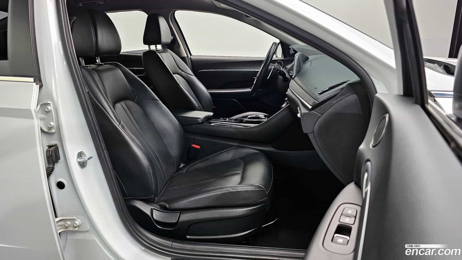 Sonata Hyundai 2019.4-OPTION-018