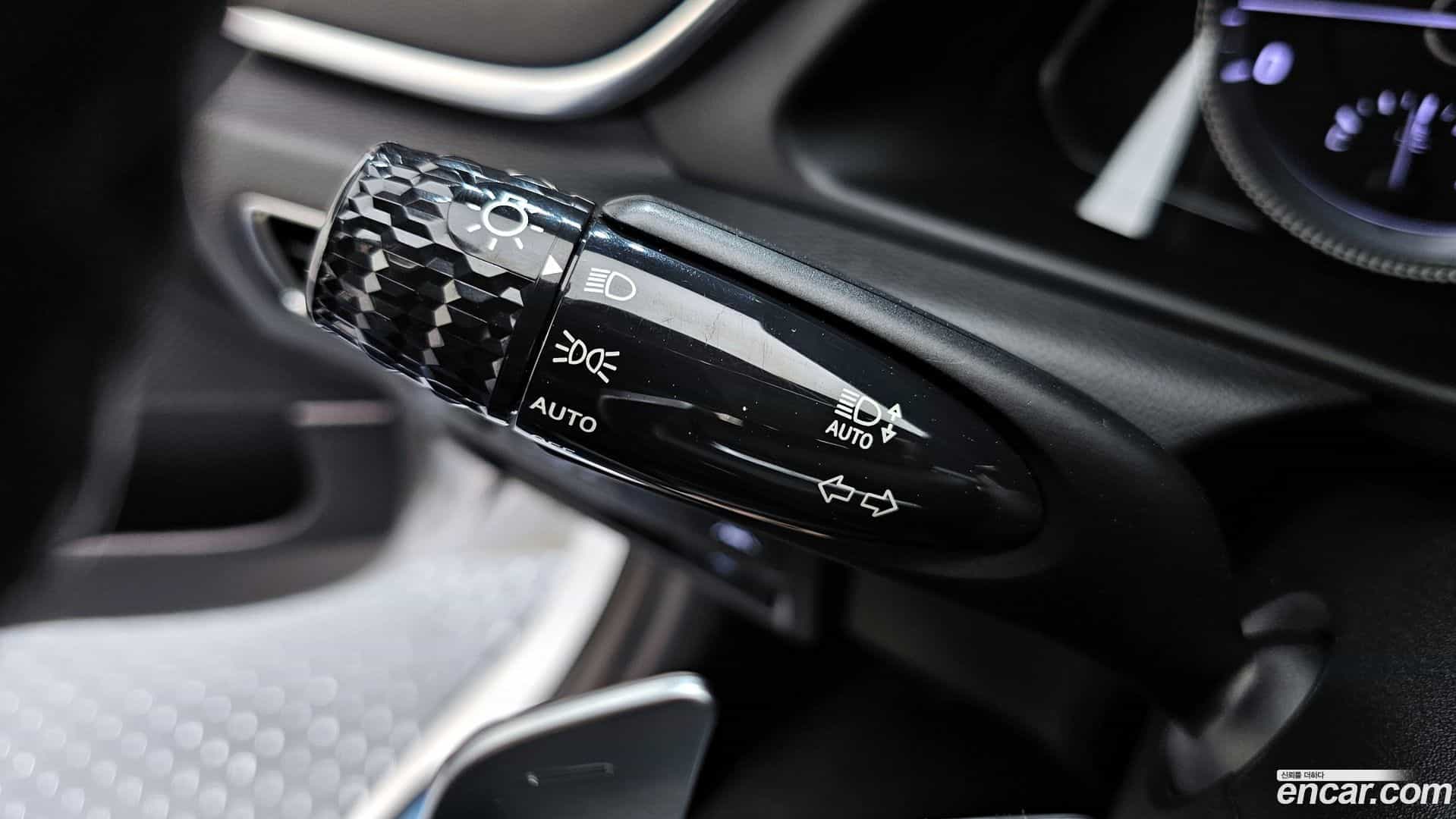 Sonata Hyundai 2019.4-OPTION-024