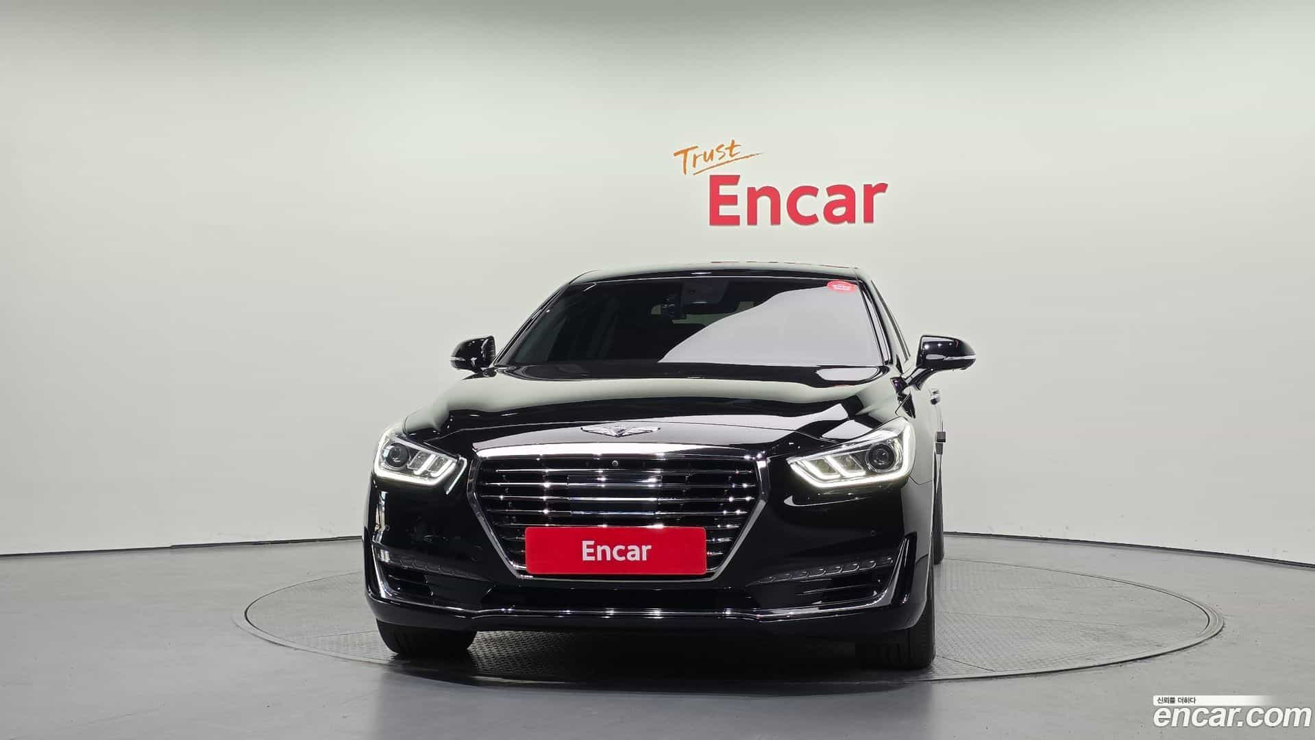 EQ900 Genesis 2016.1-OUTER-003