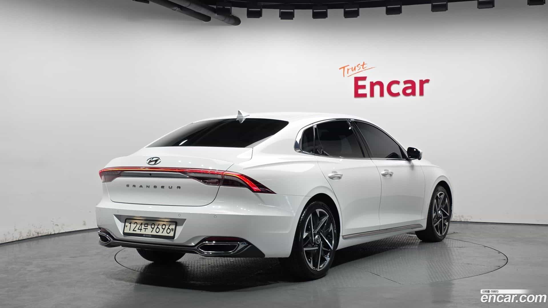 Grandeur Hyundai 2020.5-OUTER-002