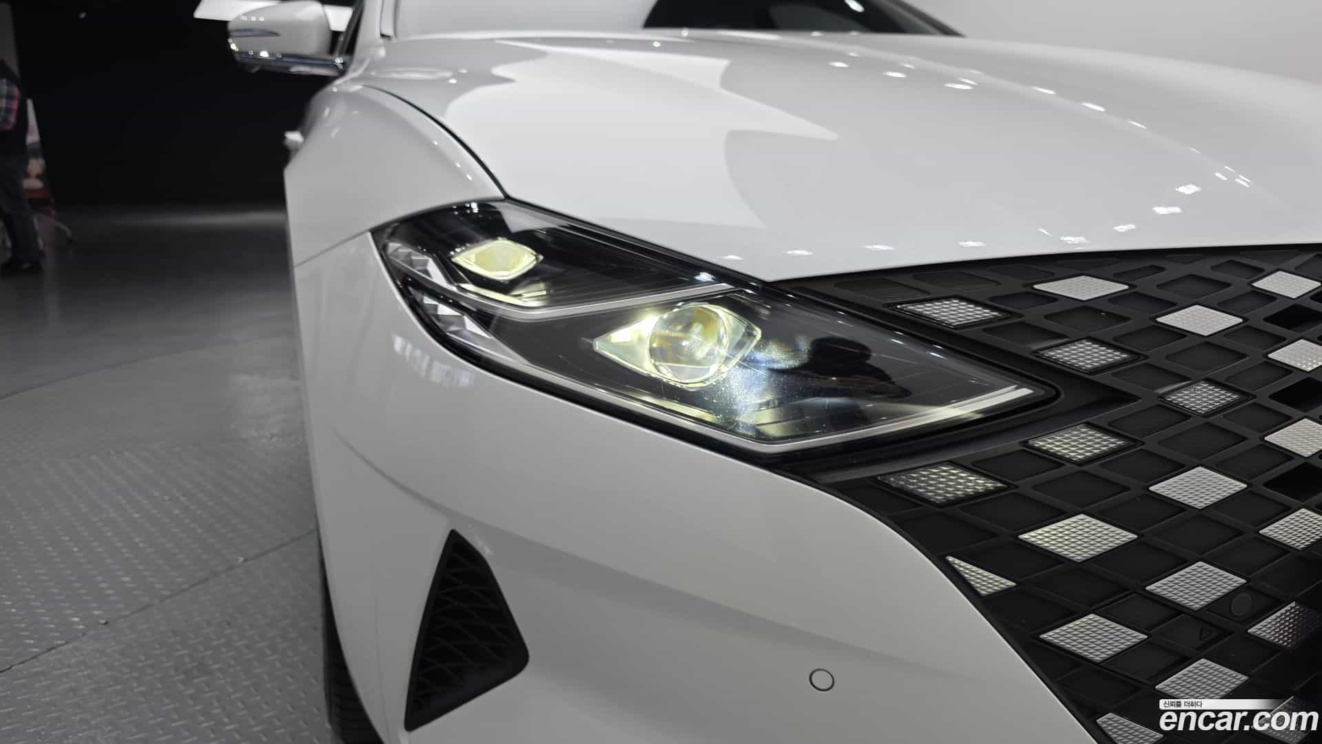Grandeur Hyundai 2020.5-OUTER-032