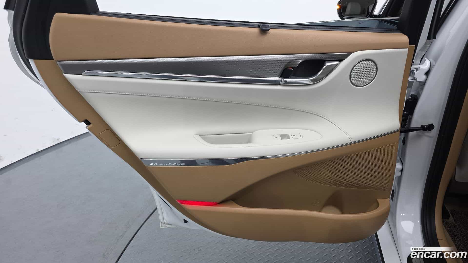 Grandeur Hyundai 2020.5-INNER-035