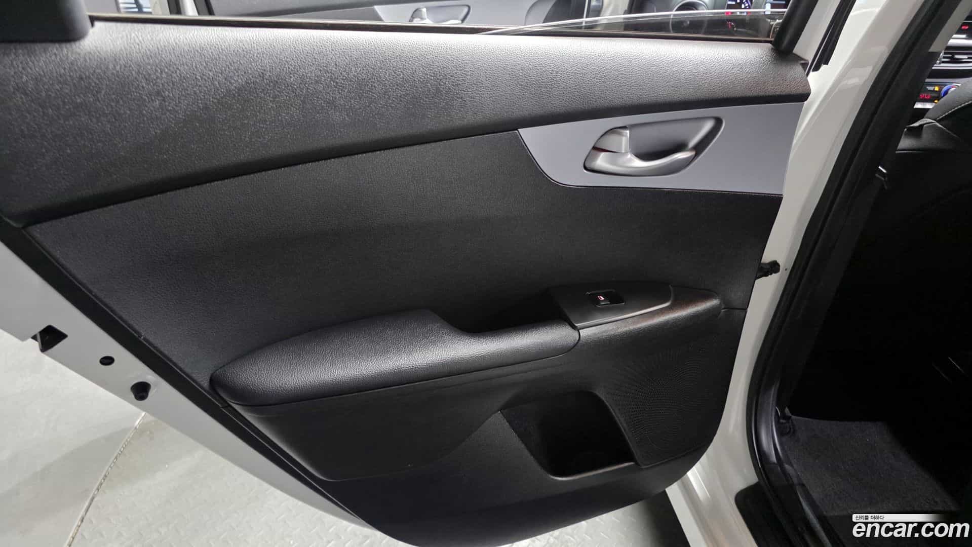 K3 Kia 2022.6-INNER-035