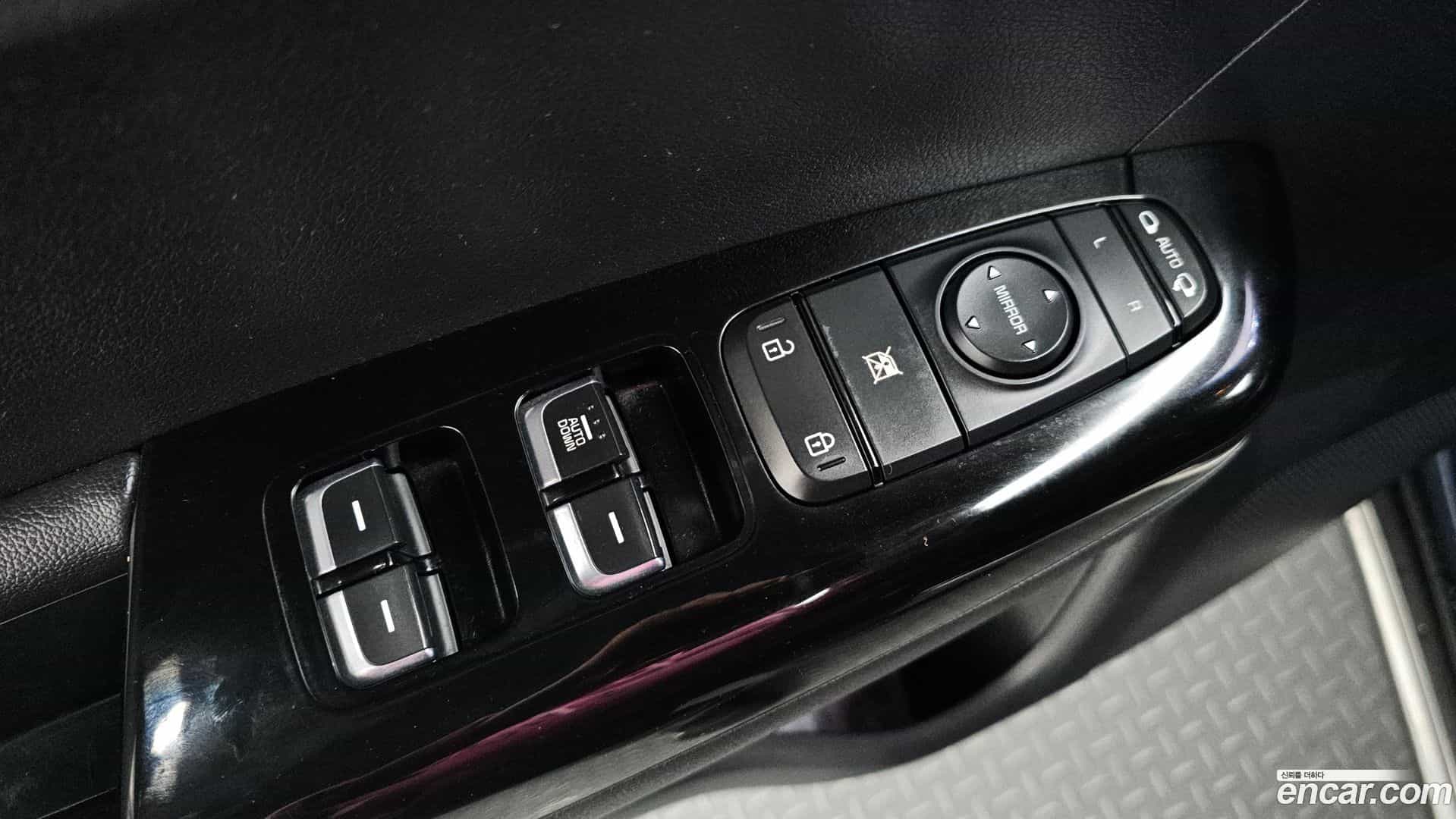 Sportage Kia 2017.1-OPTION-024