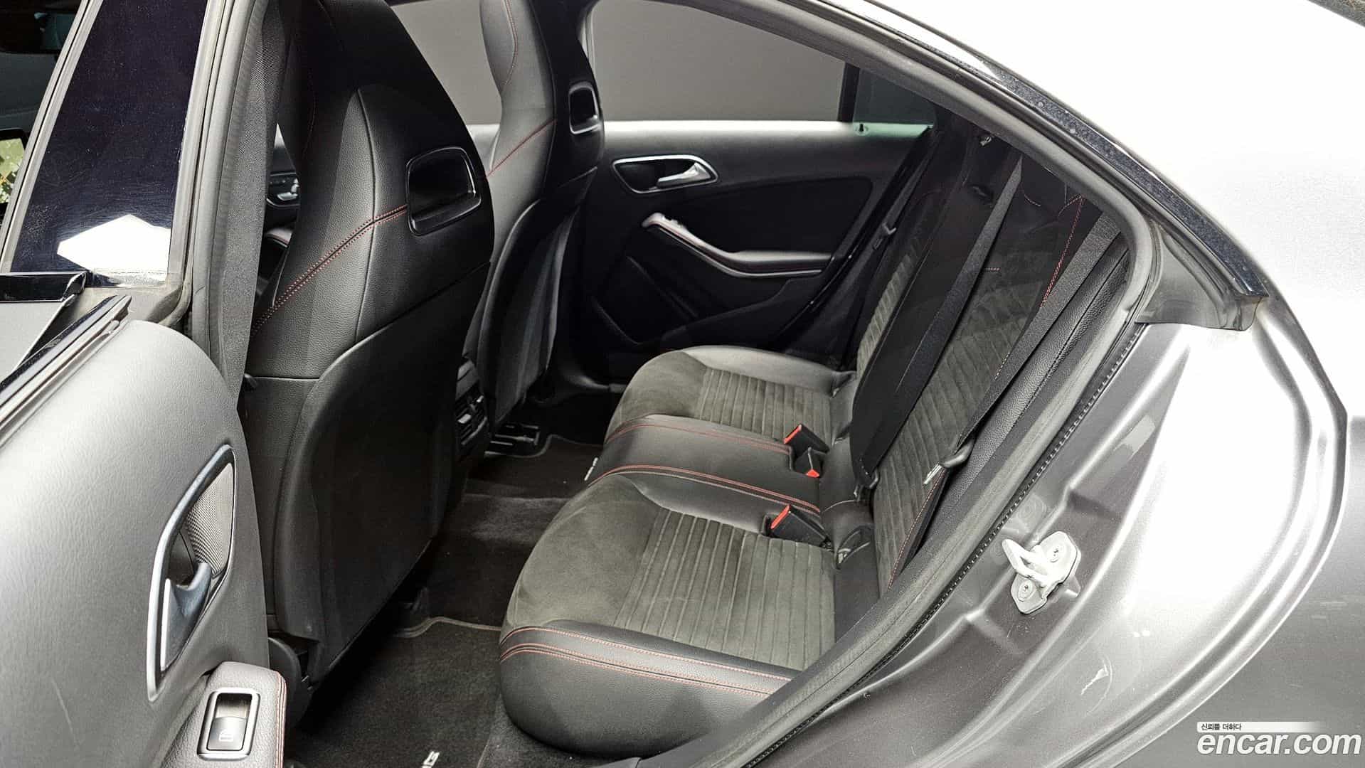 CLA-Class Mercedes-Benz 2017.7-OPTION-015